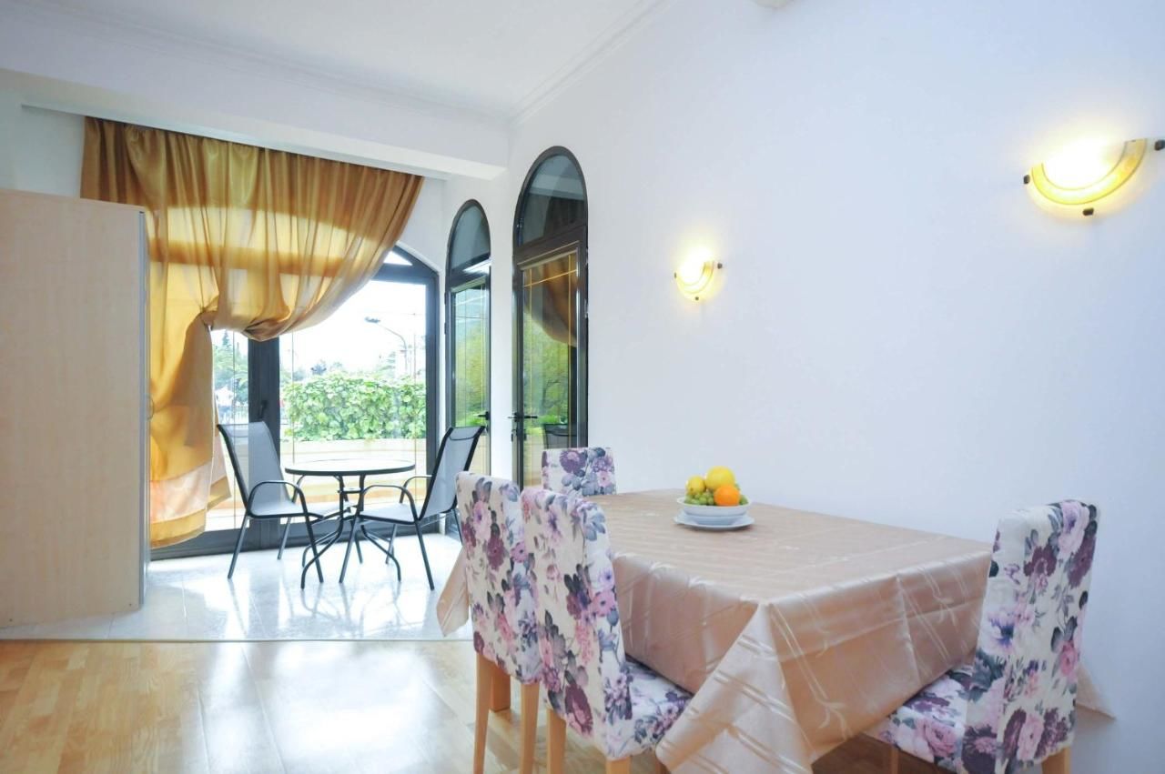 Апартаменты Apartmani Centar Будва-32