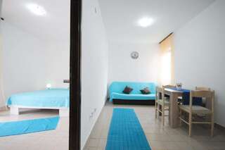 Апартаменты Apartmani Centar Будва Апартаменты с 2 спальнями и балконом (6 взрослых)-6